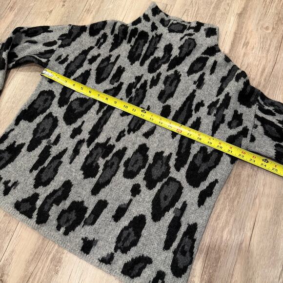 Catherine Malandrino 100% Cashmere Leopard Jacquard Mock Neck Sweater Gray Black - Picture 5 of 8